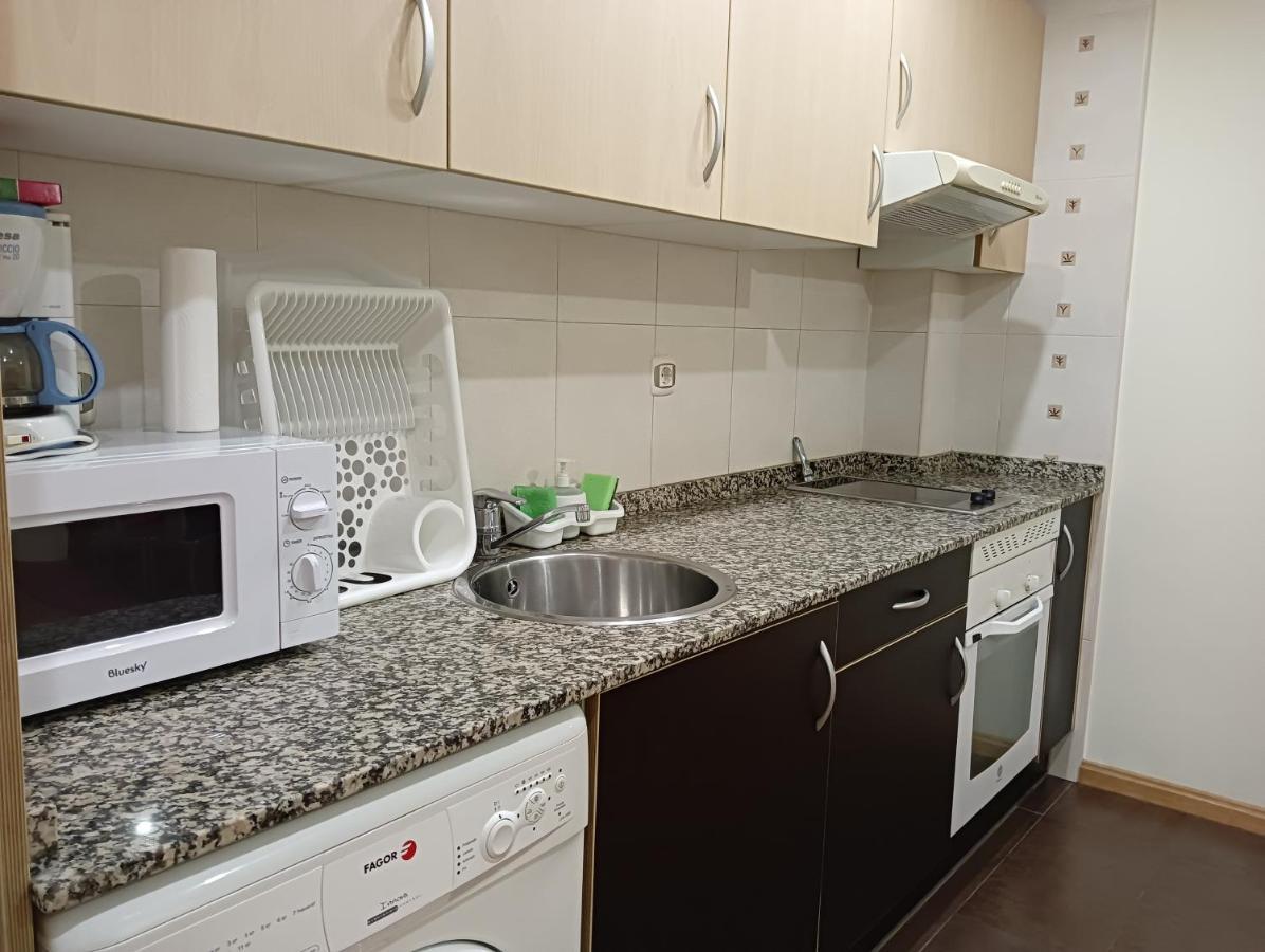 Apartamentos Chevere Rojo-Huca Oviedo Exteriér fotografie